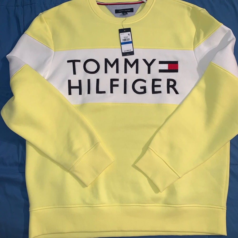 XL Tommy Hilfiger sweater. Brand New! Never Worn!